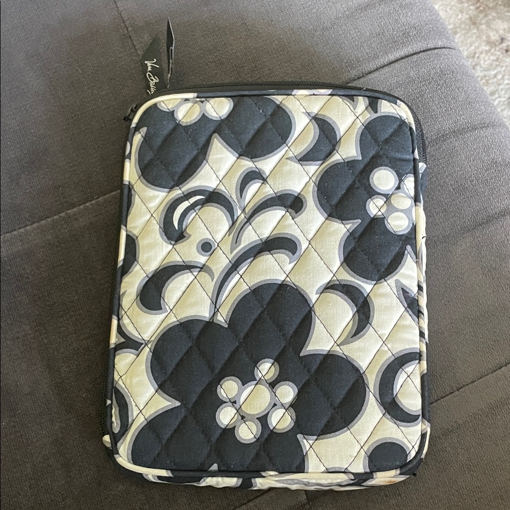 Vera Bradley Black Quilted Accessory